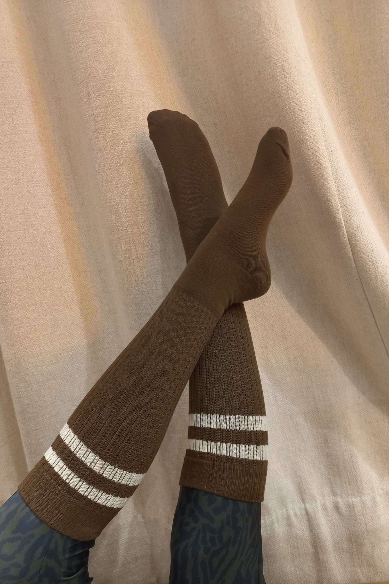 CHAUSSETTES marron rayées blanches