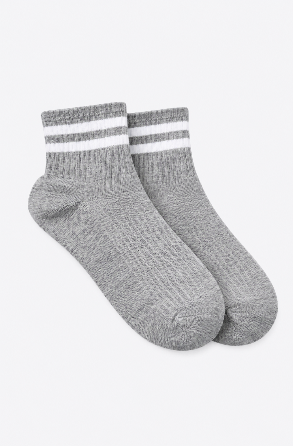 CALCETINES grises y rosas